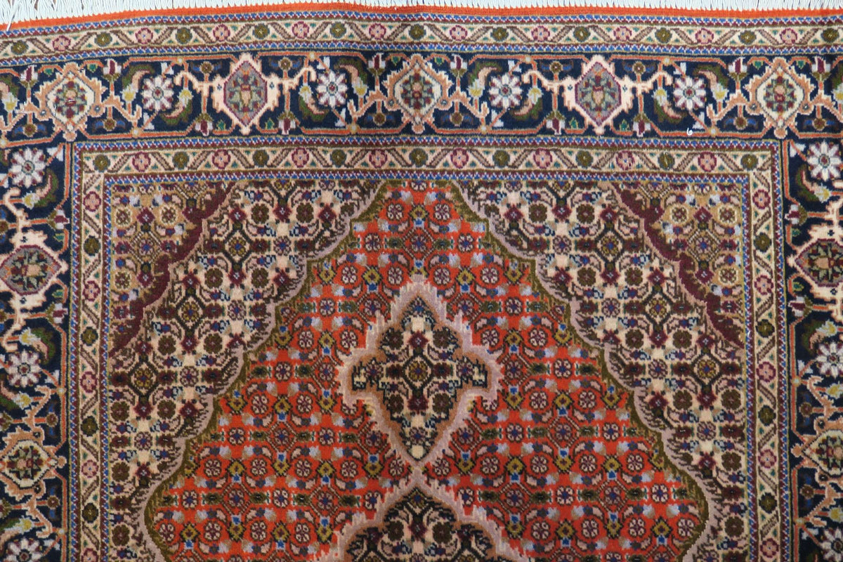 3' 3" x 5' 0" Persian Tabriz Rug image 9