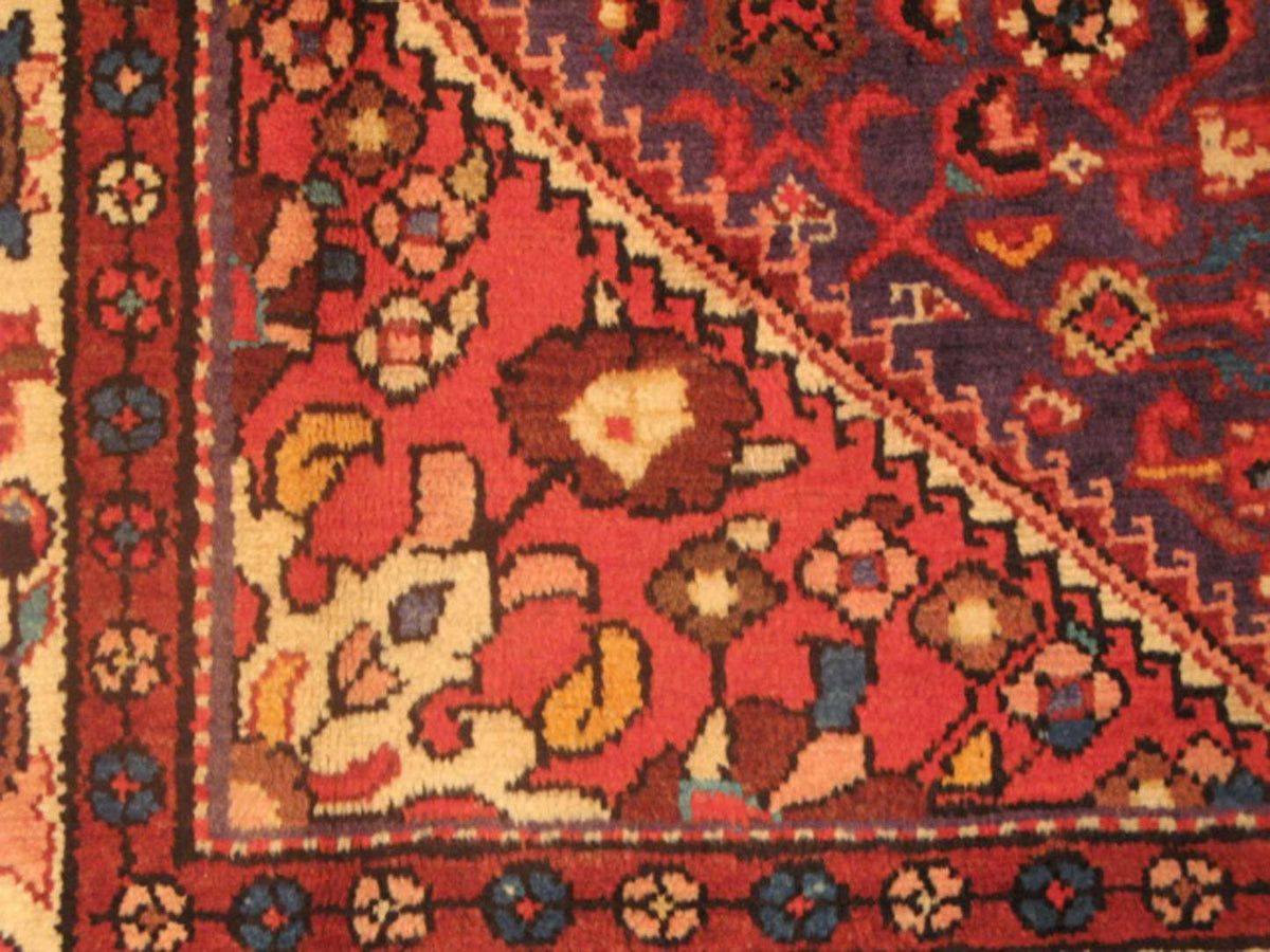 5' 2" x 10' 8" Vintage Hosseinabad Rug image 10