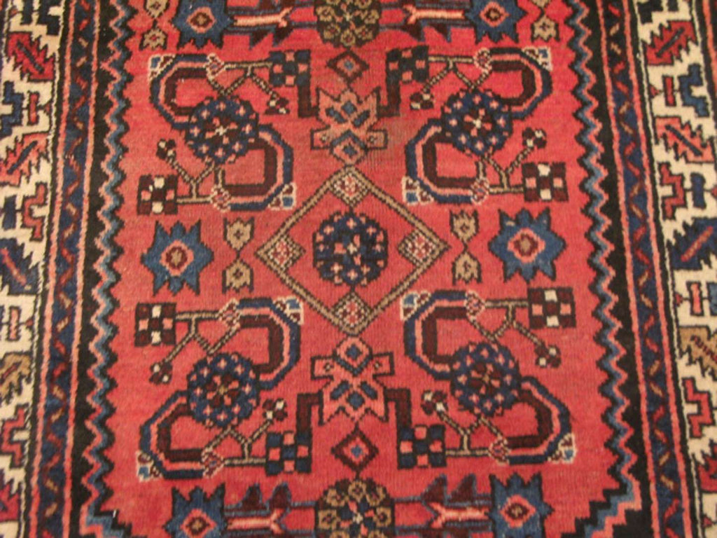 3' 5" x 9' 2" Persian Hosseinabad Runner image 9