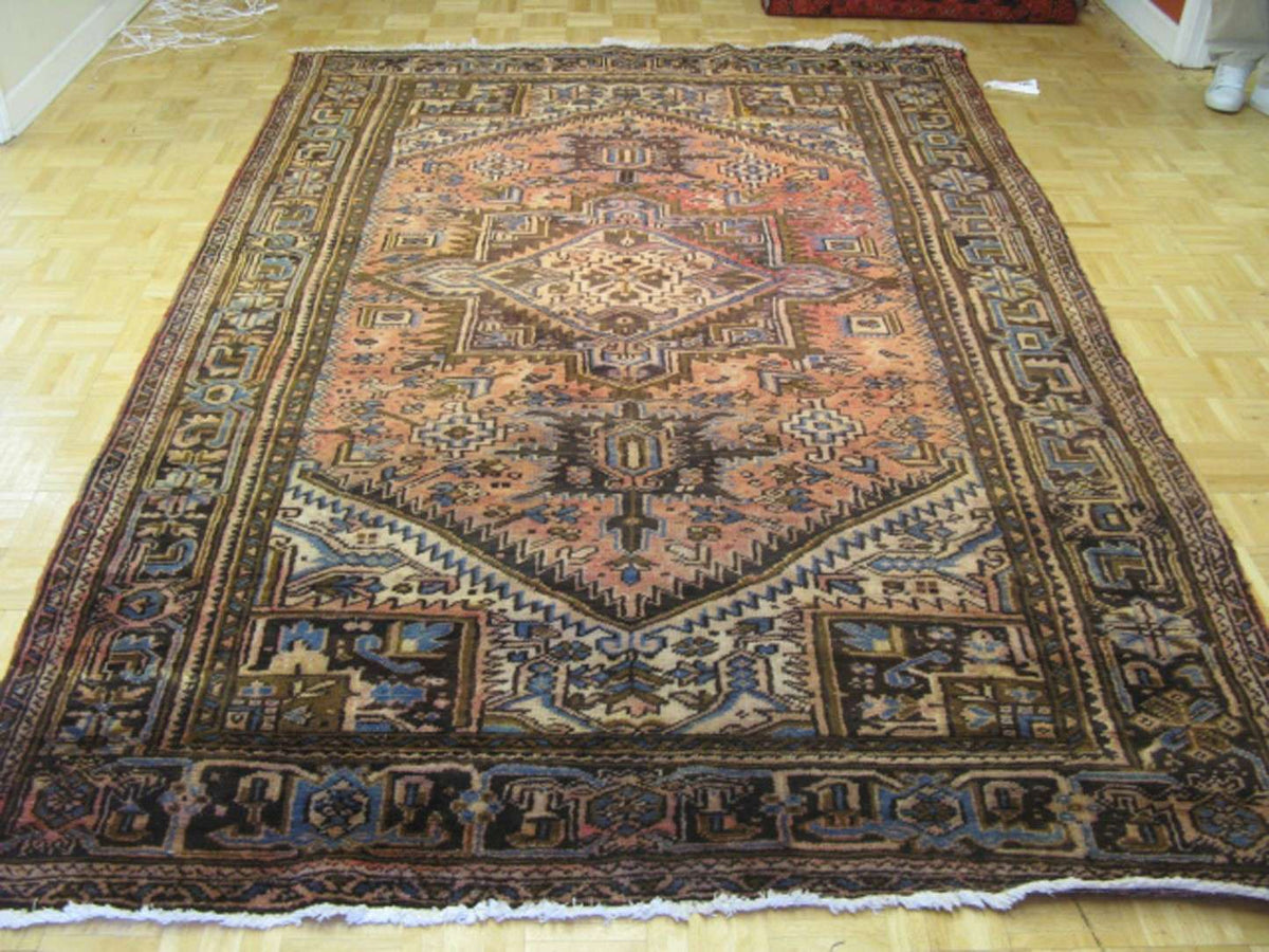6' 8" x 10' 5" Persian Heriz Rug image 1