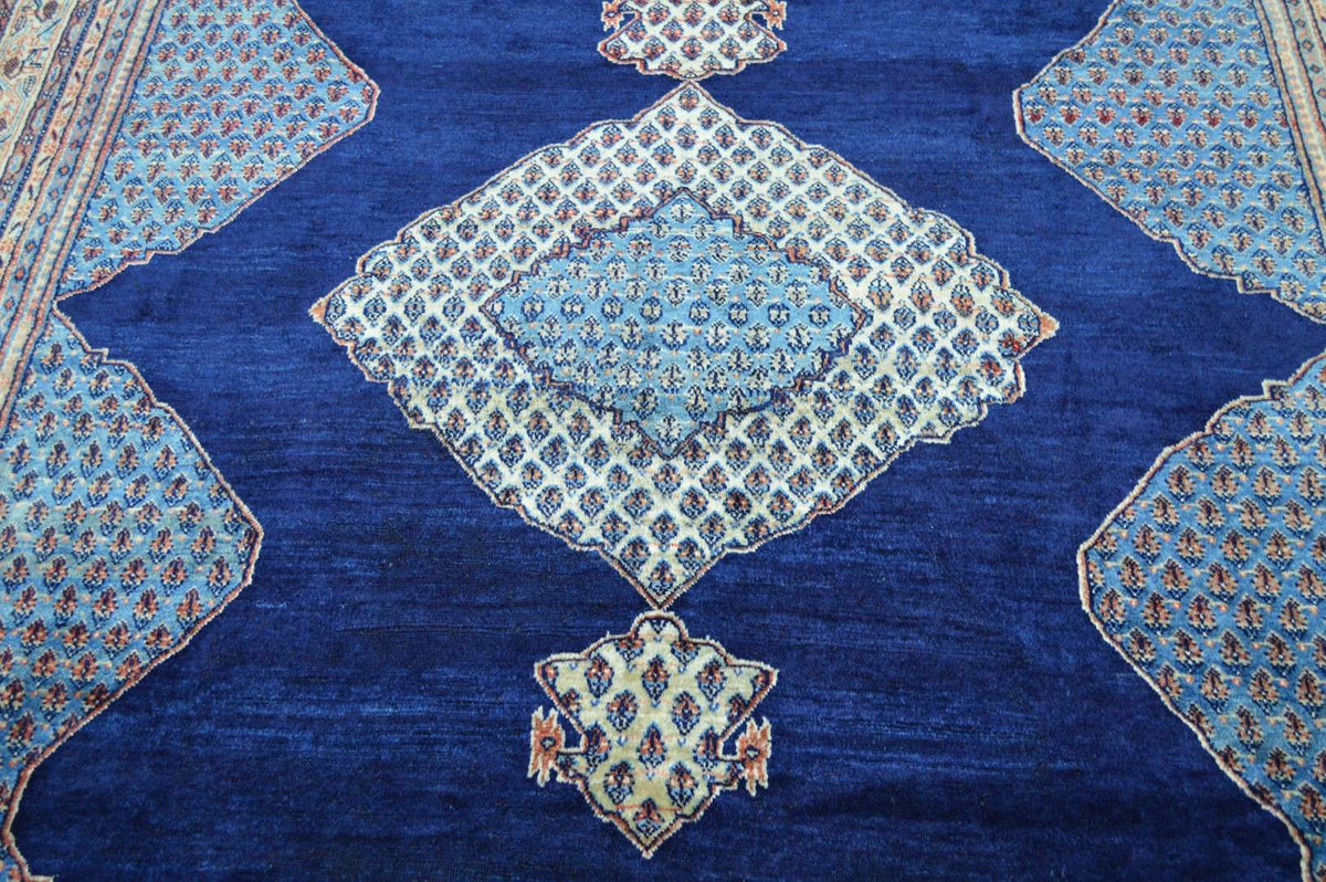7' 3" x 10' 3" Persian Arak Rug image 2