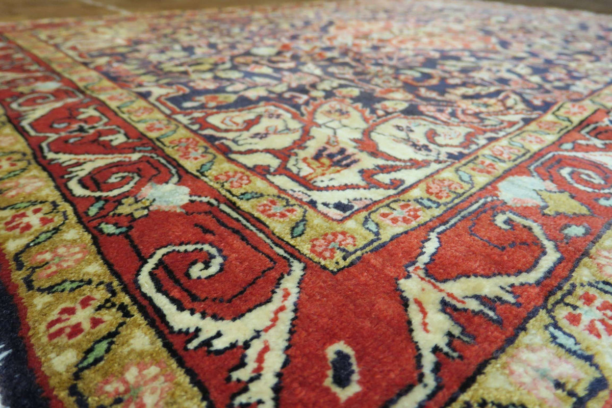 3' 4" x 5' 0" Persian Jozan Rug image 11