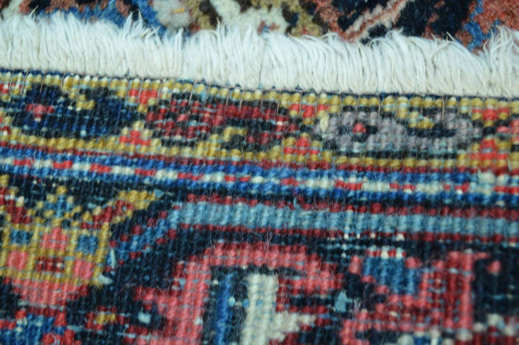 7' 0" x 9' 3" Persian Heriz Rug image 12