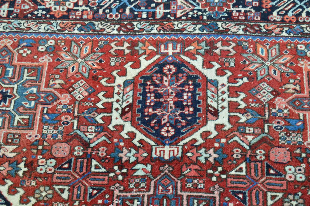 7' 5" x 10' 7" Persian Heriz Rug image 6