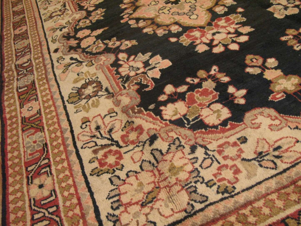 4' 2" x 6' 2" Persian Sarouk Rug image 11