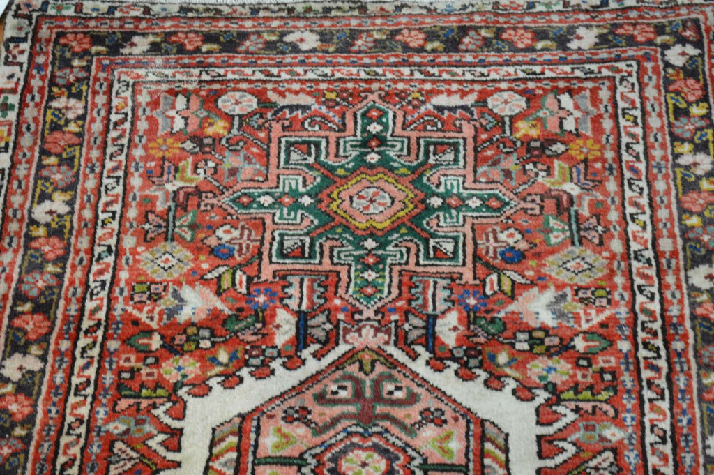 2' 8" x 9' 8" Persian Heriz Runner image 8