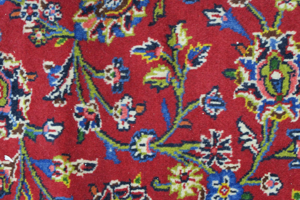 6' 5" x 9' 5" Persian Kashan Rug image 7