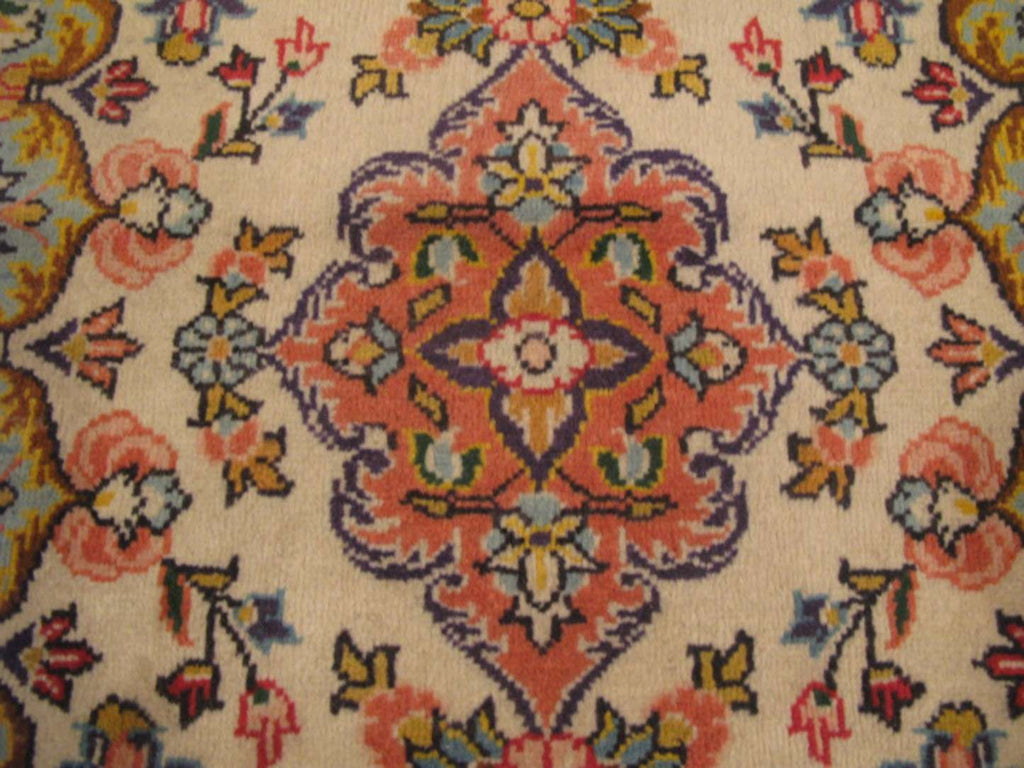 2' 3" x 4' 8" Persian Qum Runner image 3