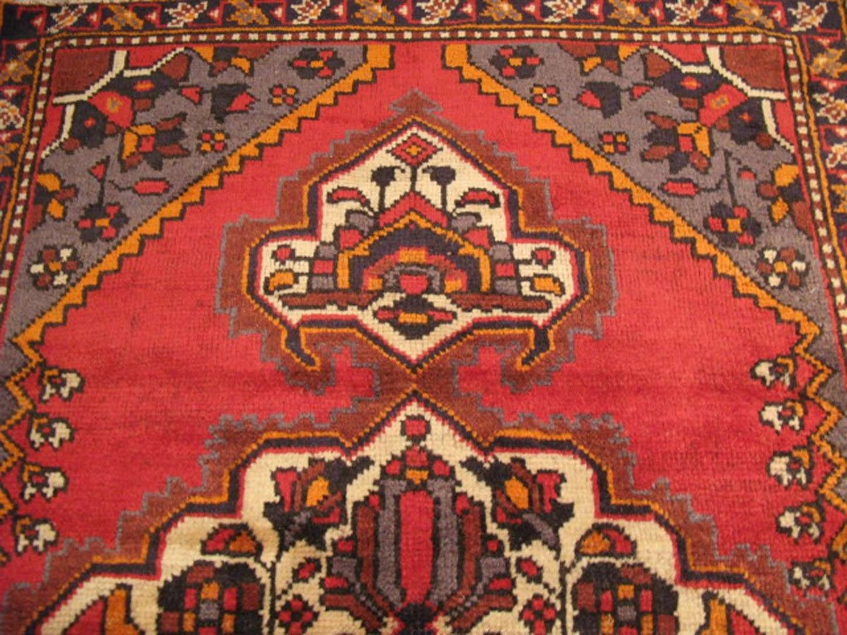 3' 5" x 9' 8" Persian Bakhtiari Runner image 4