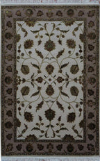 4' 1" x 6' 3" India Agra Rug image 0