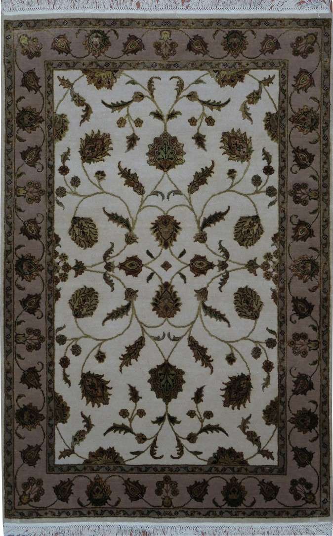4' 1" x 6' 3" India Agra Rug image 0