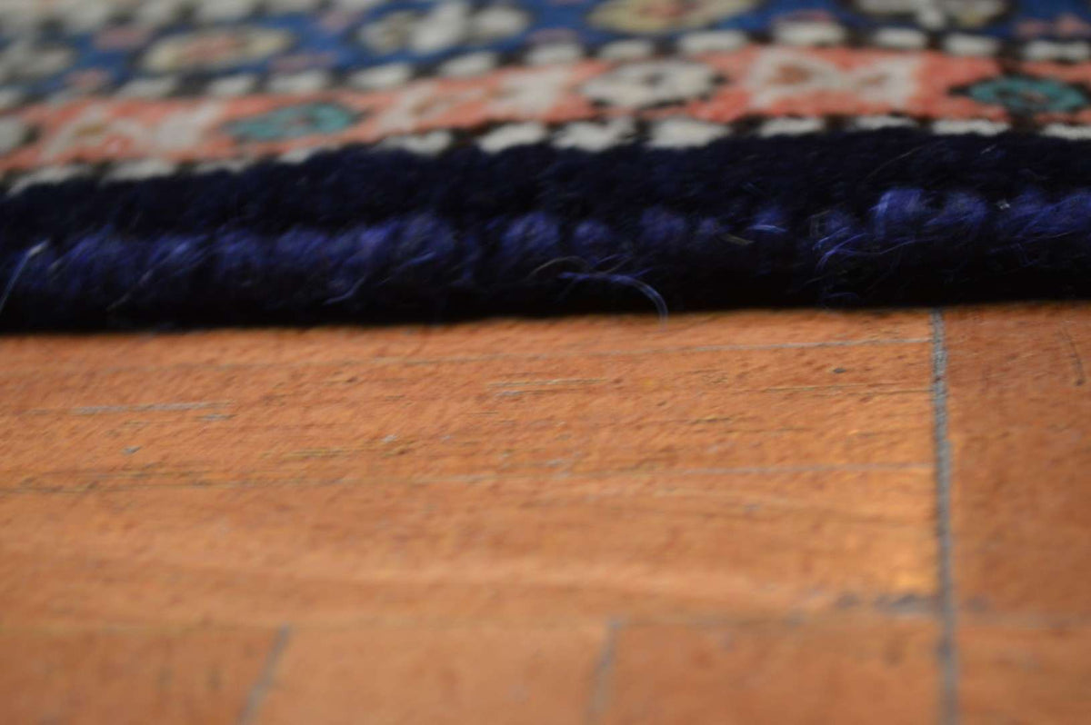 6' 2" x 10' 0" Caucasian Shirvan Rug image 10