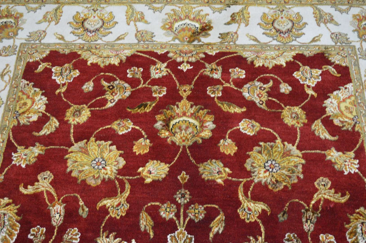 5' 1" x 8' 2" India Jaipur Rug image 2