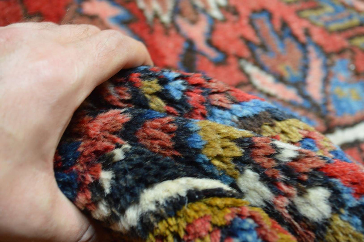 8' 4" x 11' 8" Persian Heriz Rug image 11