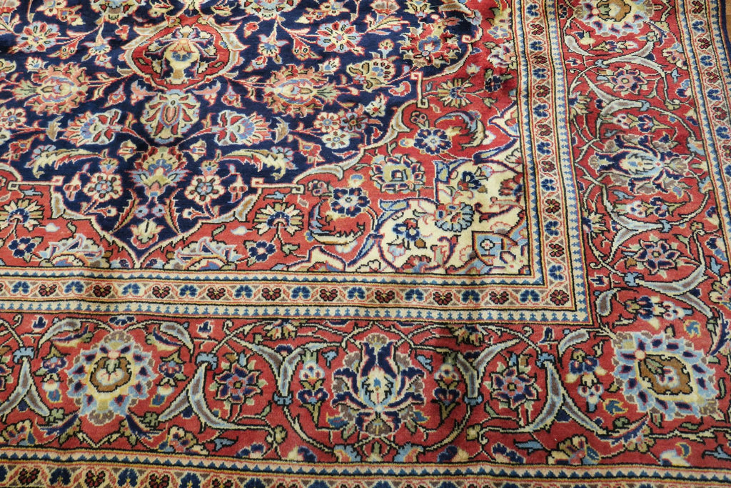 6' 3" x 9' 8" Persian Najafabad Rug image 10