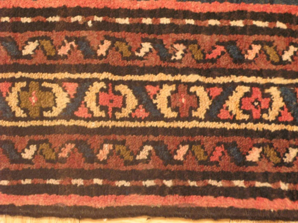 3' 7" x 9' 7" Persian Bakhtiari Runner image 7