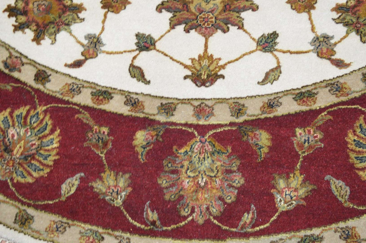 8' 4" x 8' 4" India Tabriz Round Rug image 10