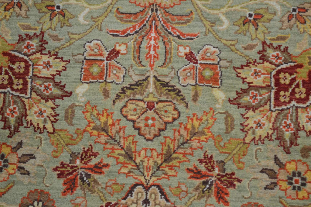 2' 5" x 4' 1" India Agra Rug image 6