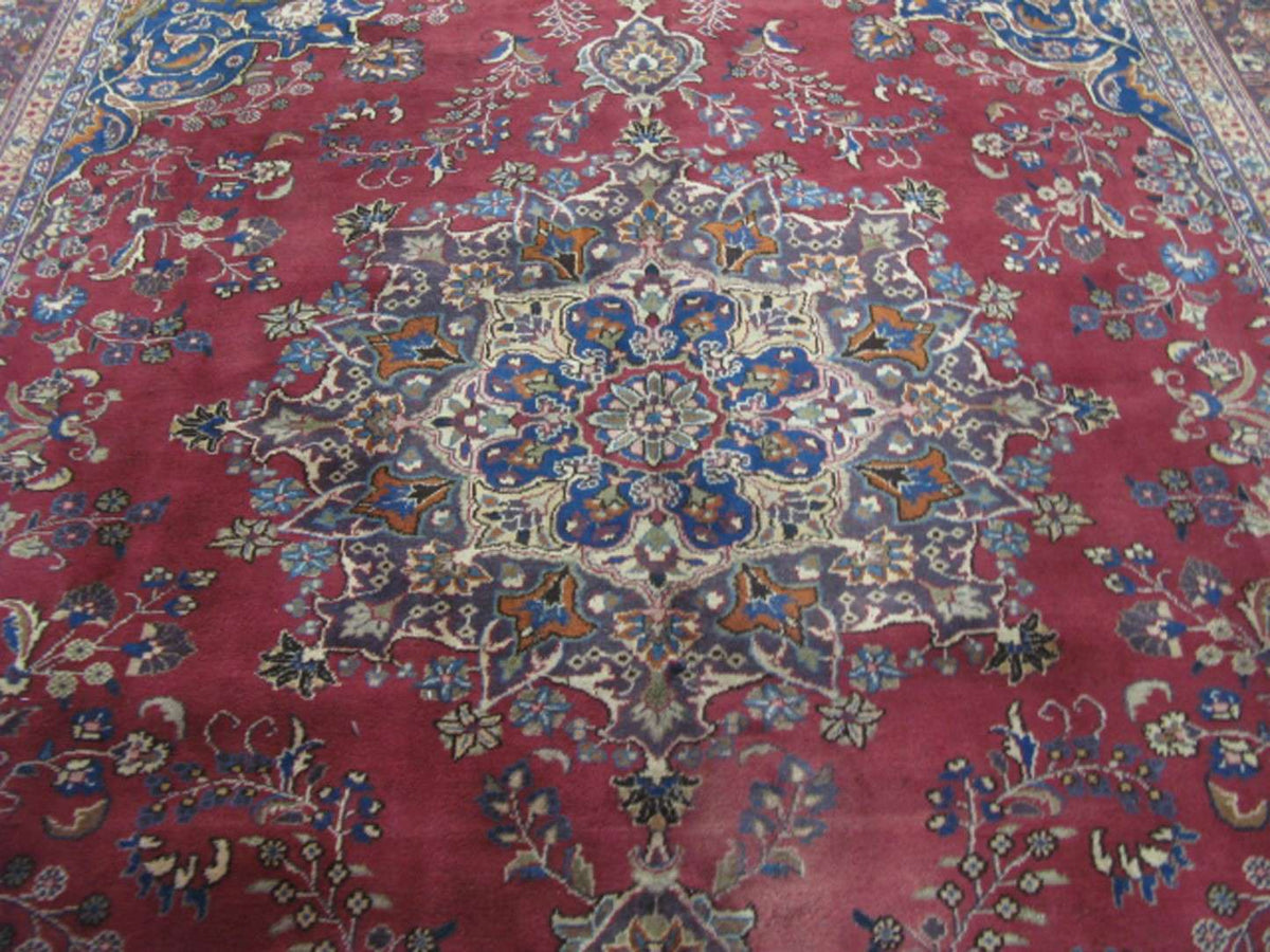9' 9" x 13' 0" Persian Mashhad Rug image 8