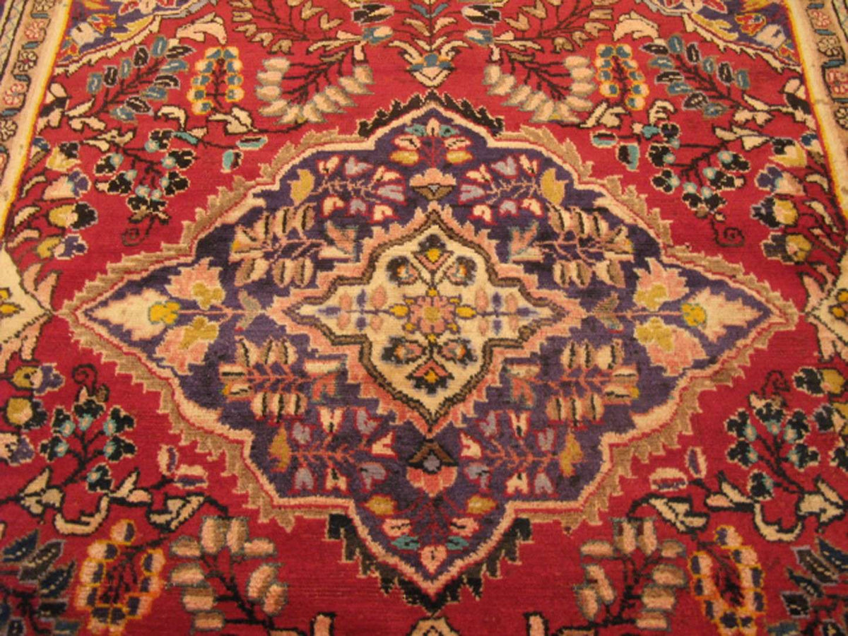 5' 6" x 6' 6" Persian Lilihan Rug image 4