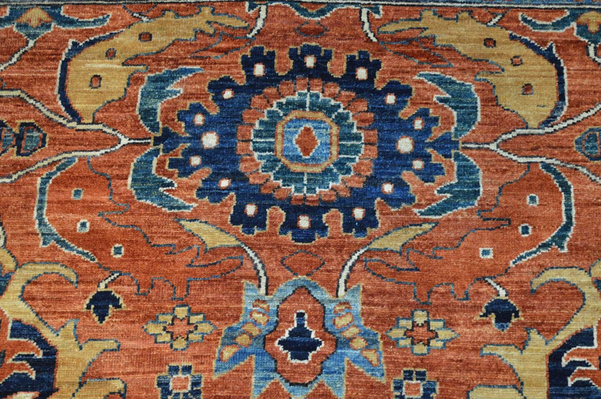 9' 2" x 12' 2" Pakistan Serapi Rug image 7