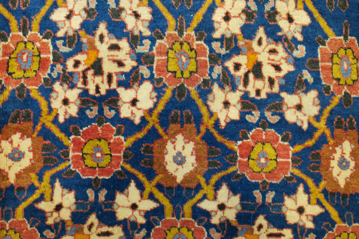 3' 6" x 5' 5" Persian Varavamin Rug image 2