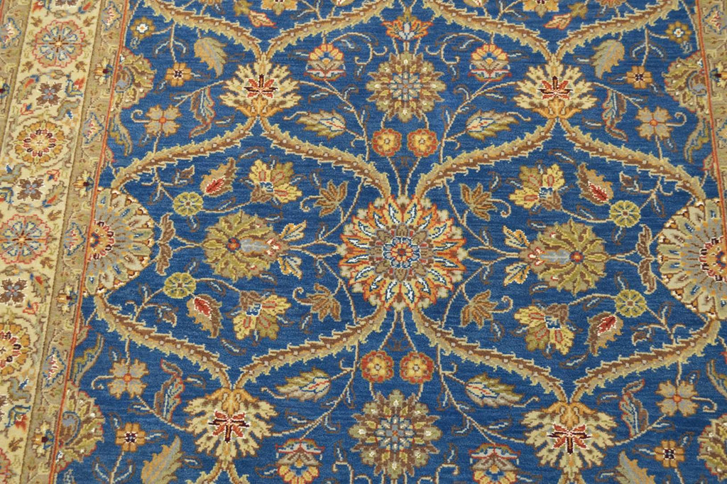 4' 2" x 6' 0" India Agra Rug image 6