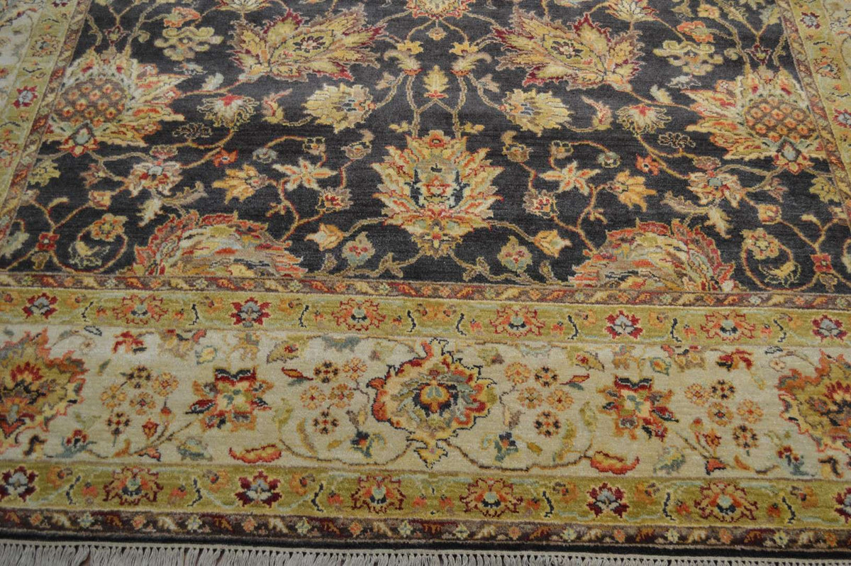 8' 0" x 9' 9" India Sultanabad Rug image 4