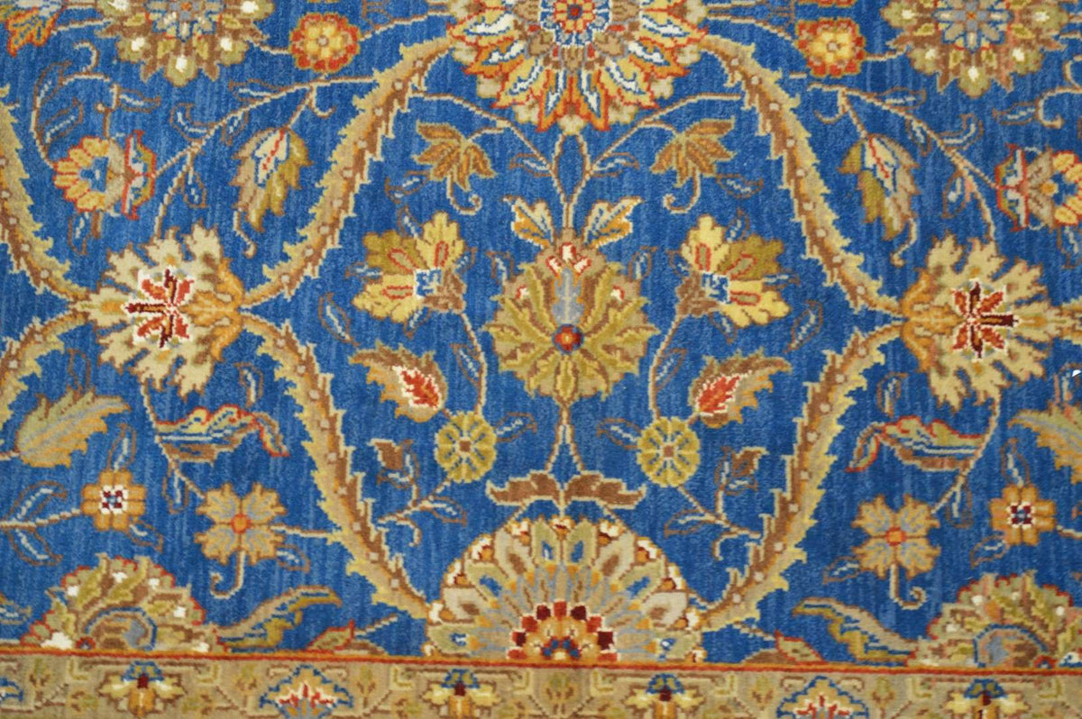 4' 0" x 6' 1" India Agra Rug image 3