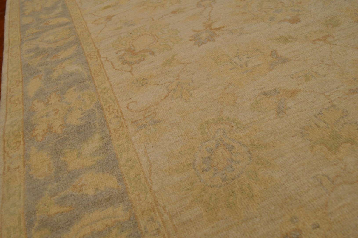 4' 8" x 7' 9" Pakistan Peshawar Rug image 3