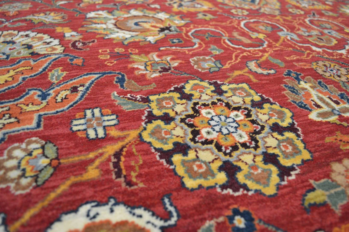 8' 1" x 10' 1" India Agra Rug image 8