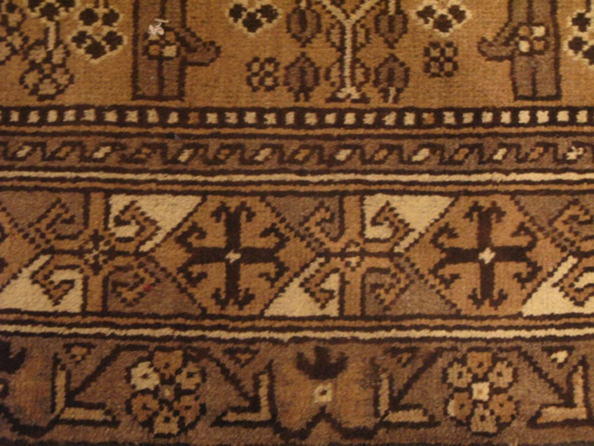 6' 8" x 9' 7" Persian Ferdows Rug image 6