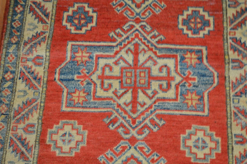 2' 7" x 9' 8" Pakistan Kazak Runner image 3