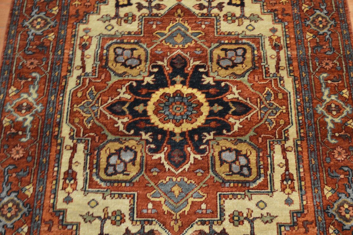 4' 0" x 6' 0" India Serapi Rug image 5