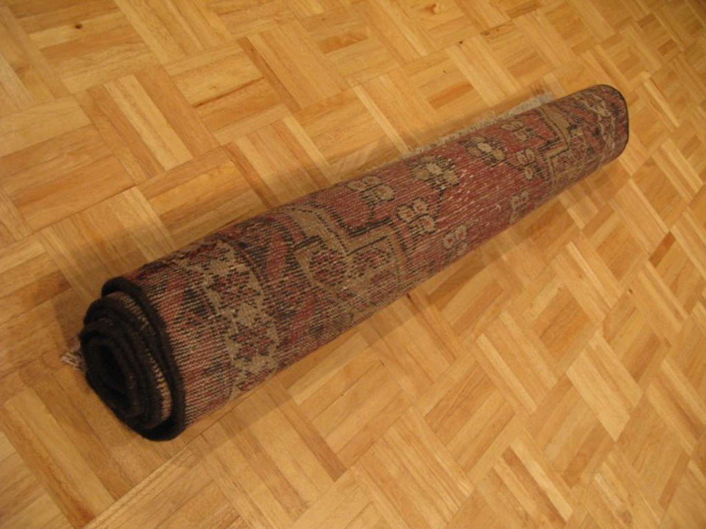 4' 0" x 6' 9" Persian Ferdows Rug image 11