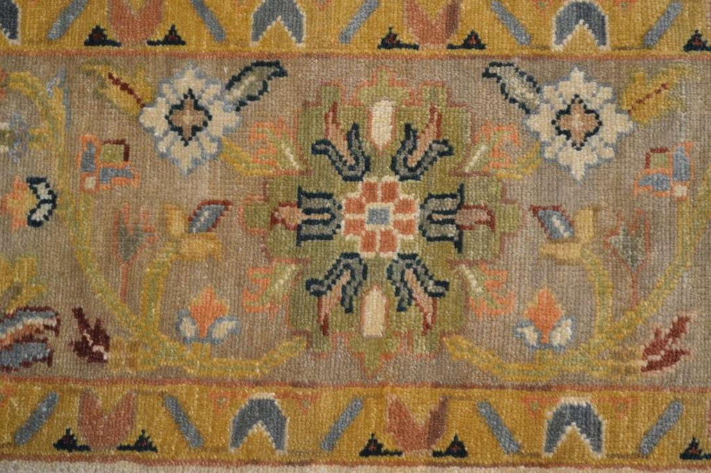 8' 0" x 9' 9" India Mahal Rug image 6