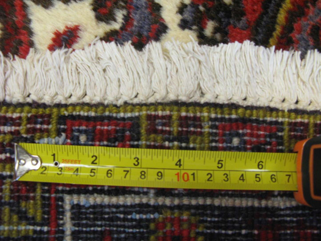 7' 9" x 10' 3" Persian Heriz Rug image 12