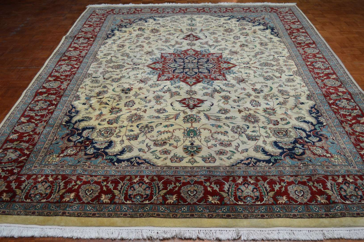 9' 0" x 12' 4" India Tabriz Rug image 1