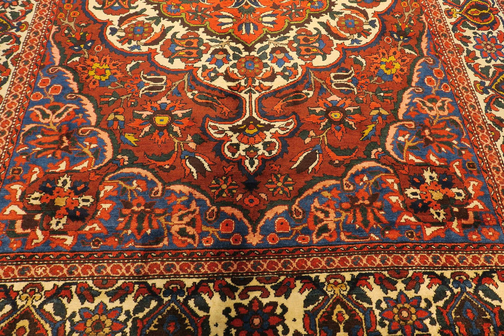 8' 0" x 11' 3" Persian Bakhtiar Rug image 5