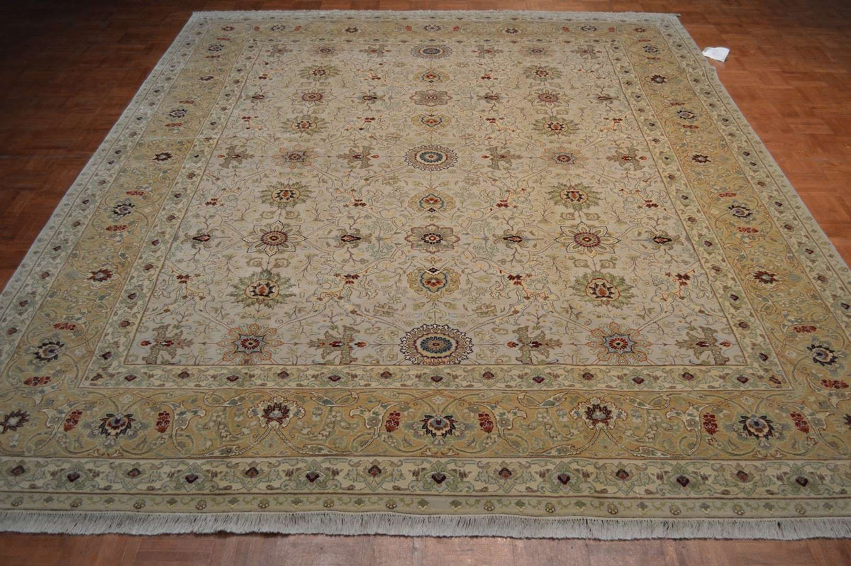 8' 1" x 10' 2" India Agra Rug image 1