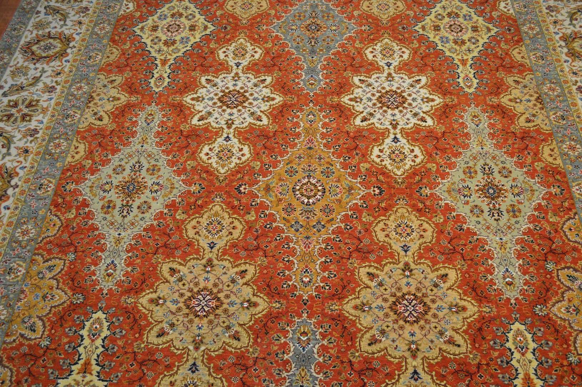 8' 1" x 9' 9" India Agra Rug image 6