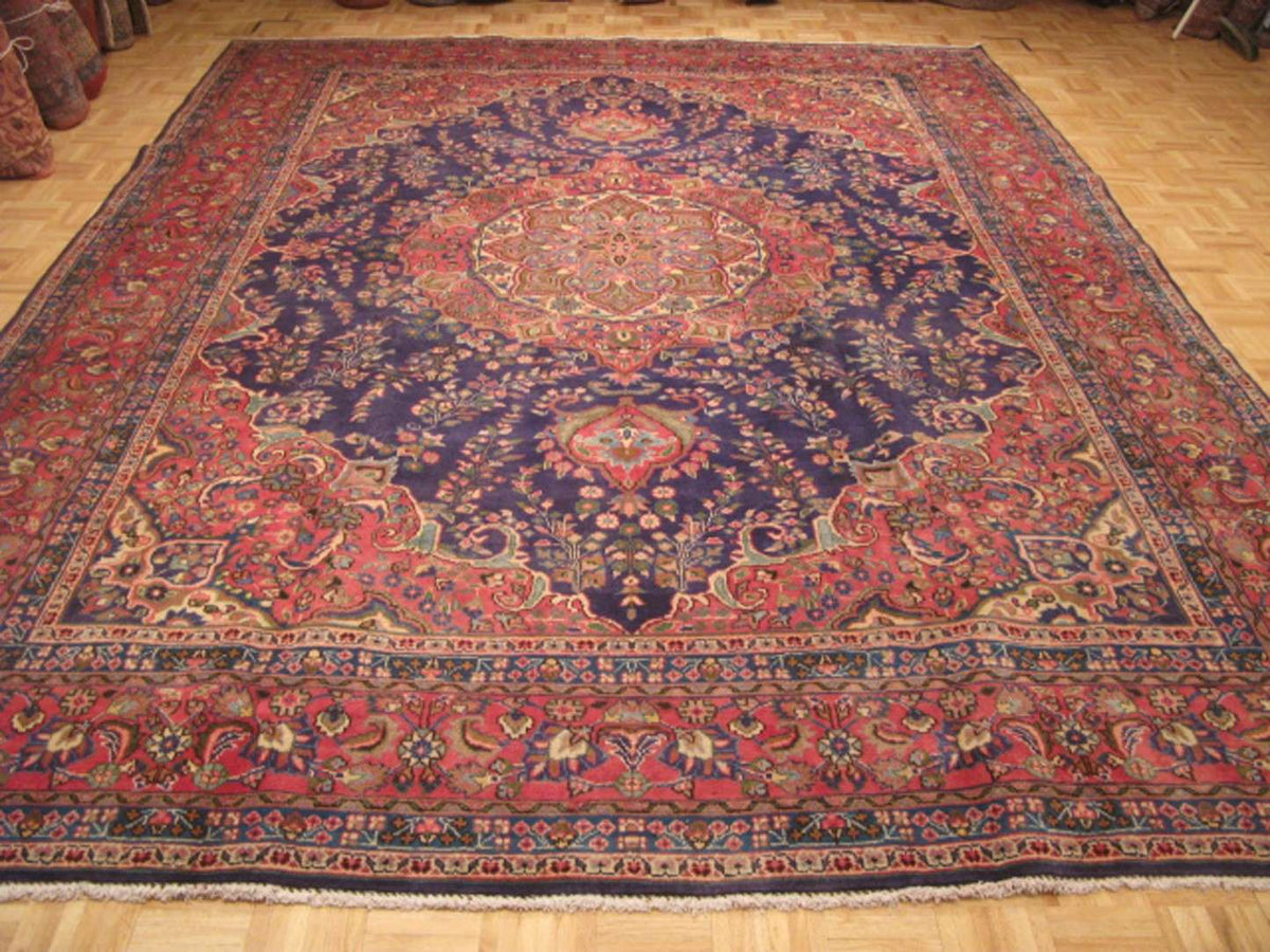 9' 8" x 13' 0" Persian Mashhad Rug image 3