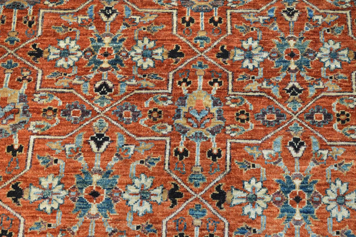 9' 0" x 11' 8" Pakistan Serapi Rug image 3