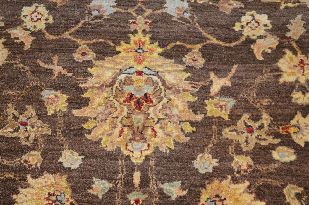 9' 2" x 12' 1" India Sultanabad Rug image 4