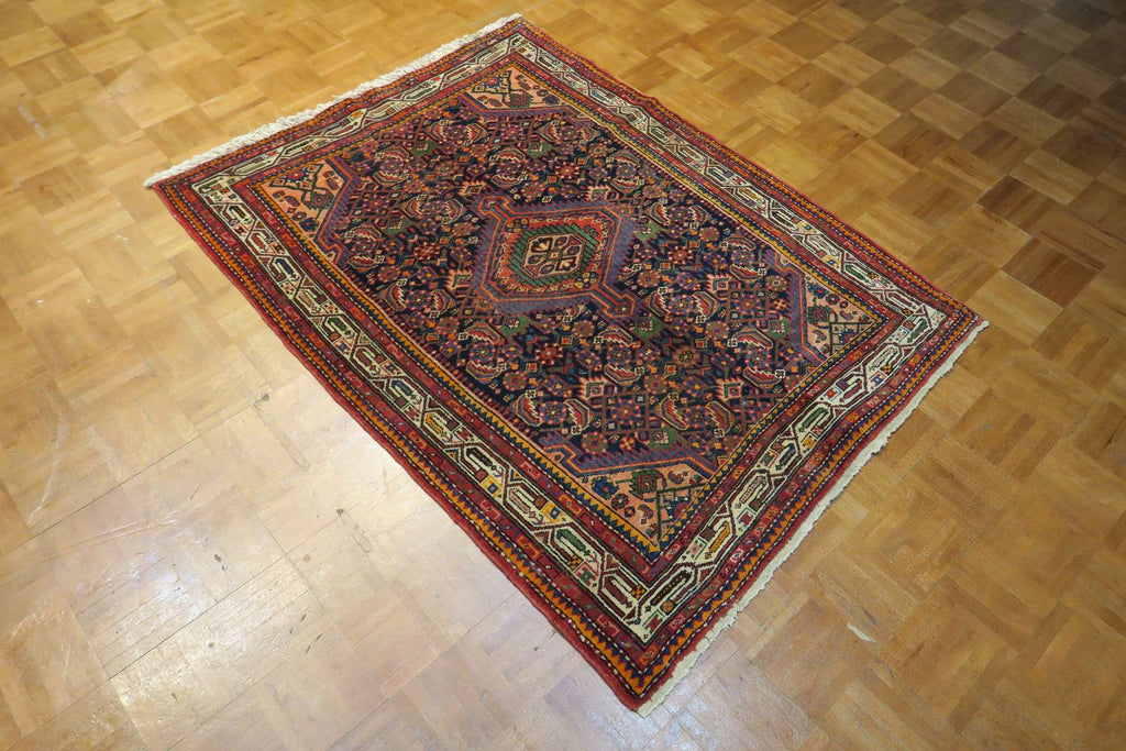 3' 7" x 5' 1" Persian Hamadan Rug image 11