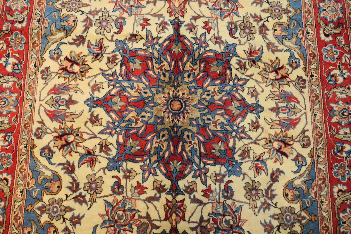 3' 6" x 5' 6" Persian Najafabad Rug image 9