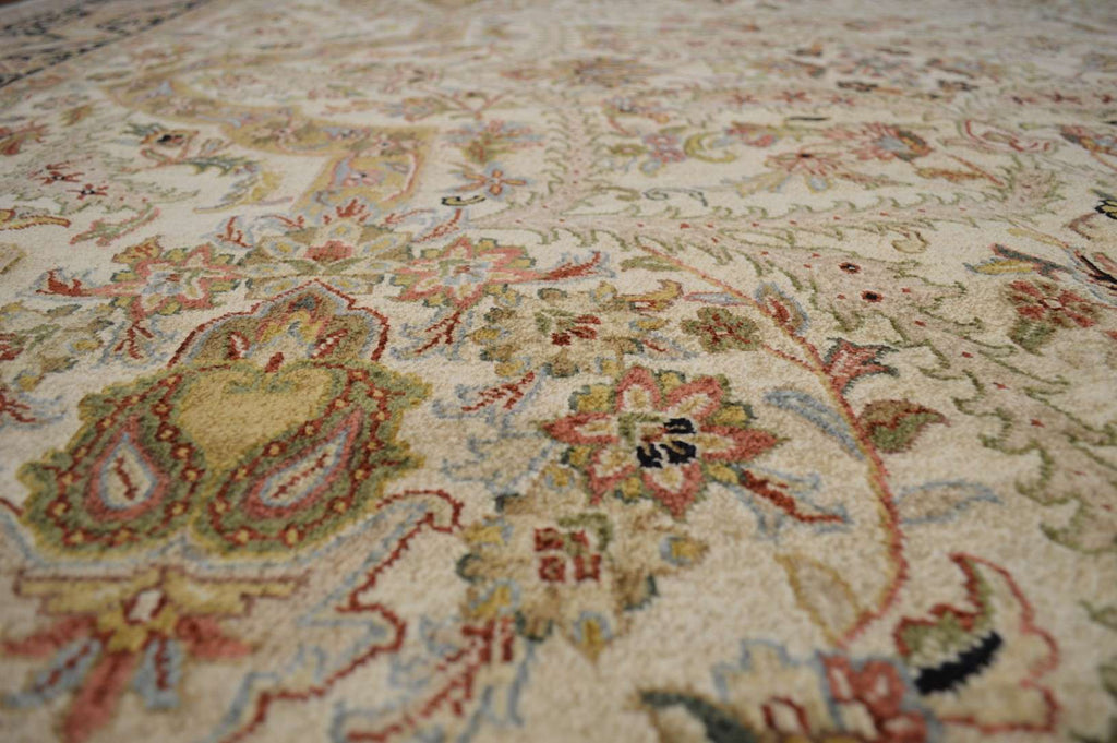 7' 8" x 10' 3" India Agra Rug image 6