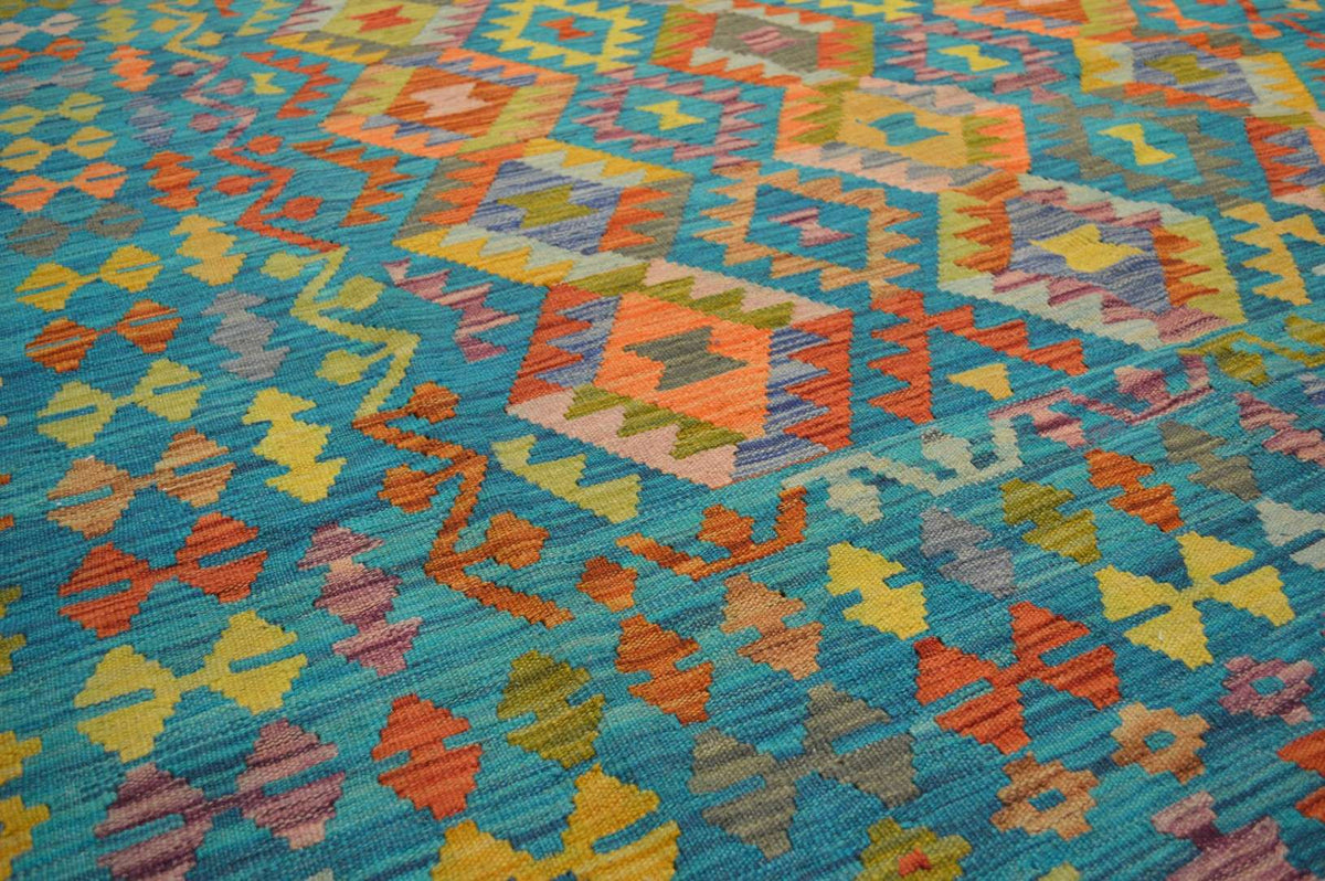 6' 6" x 10' 0" India Kilim Rug image 4