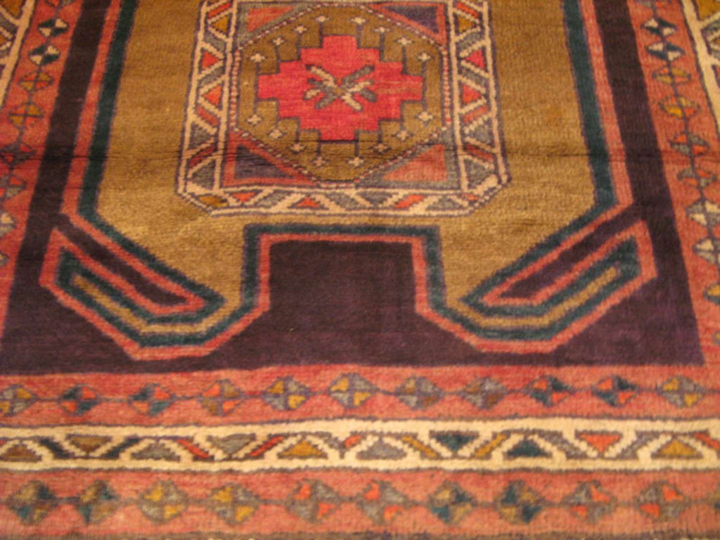3' 4" x 6' 3" Persian Meshkin Rug image 4