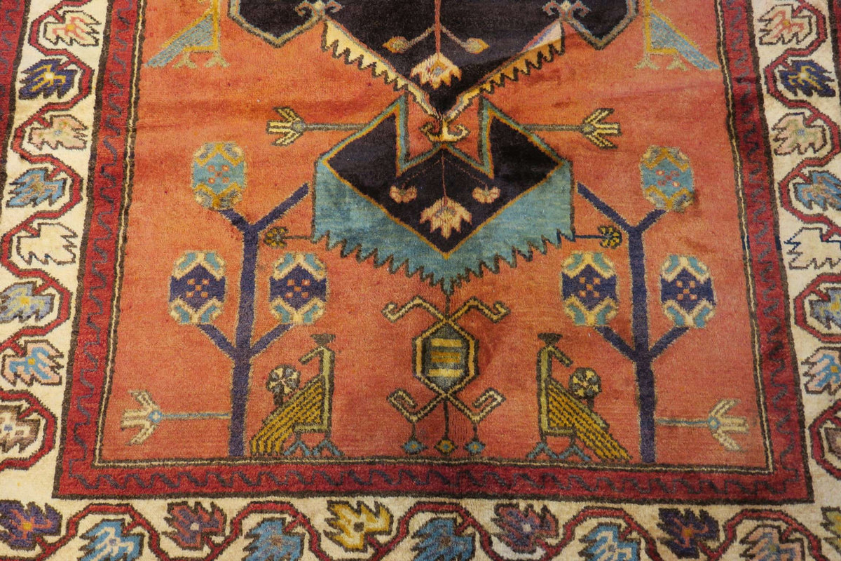 3' 8" x 5' 4" Persian Hamadan Rug image 3